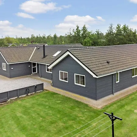 Beautiful In Idestrup With Sauna Nyaraló Bøtø By