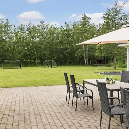 Beautiful In Idestrup With Sauna Nyaraló