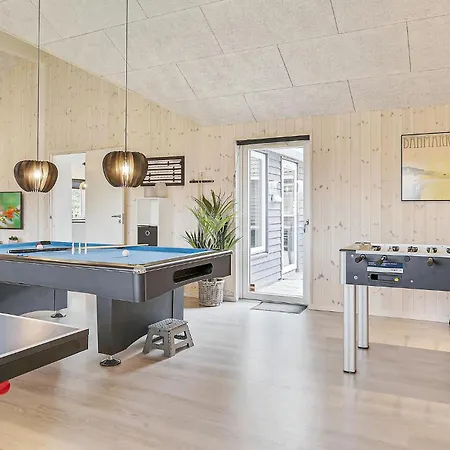 Beautiful In Idestrup With Sauna Nyaraló *