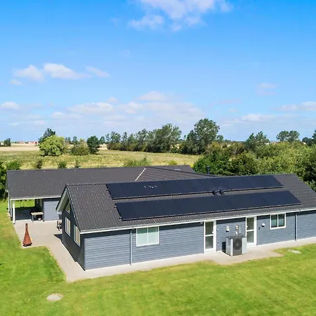 Beautiful In Idestrup With Sauna Nyaraló