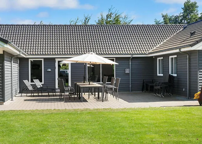Beautiful In Idestrup With Sauna Ferienhaus Bøtø By